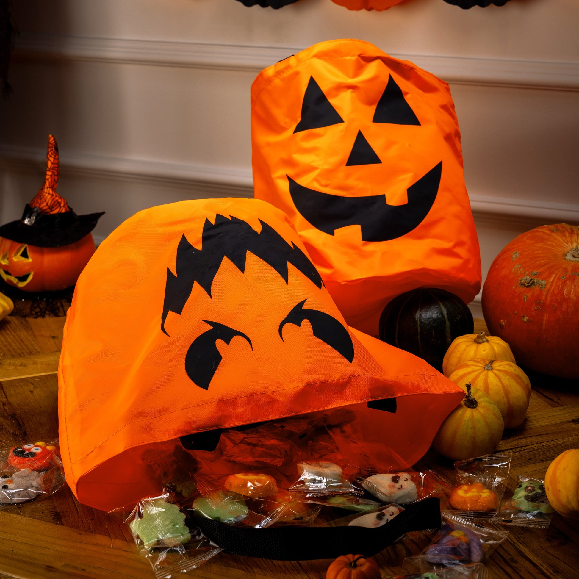 Set de 3 Cubos de Dulces de Halloween con Luz LED – Calabazas Naranjas
